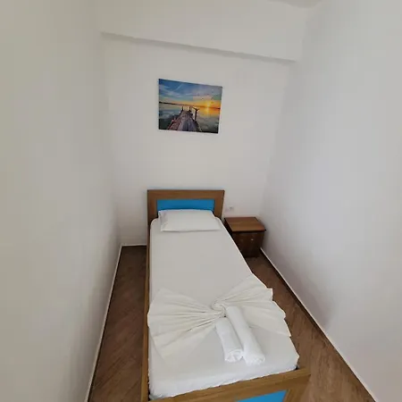 Te Geri Hotel&pizzabar Apartamento Ksamil