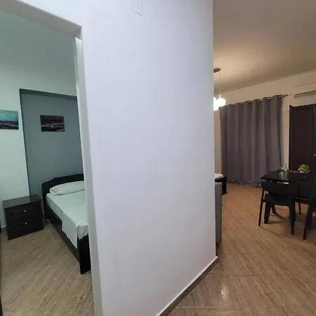 Te Geri Hotel&pizzabar Apartamento Ksamil