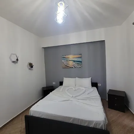 Te Geri Hotel&pizzabar Apartamento