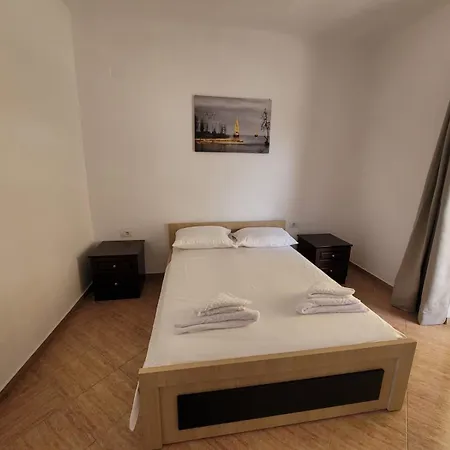 Te Geri Hotel&pizzabar Apartament *